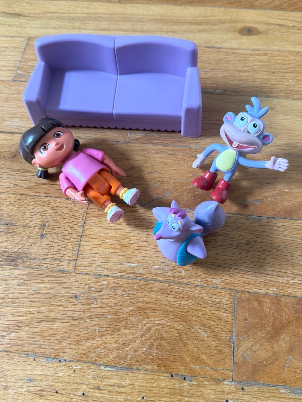 Vintage 2003 Dora the Explorer Figure & Dollhouse Furniture Lot